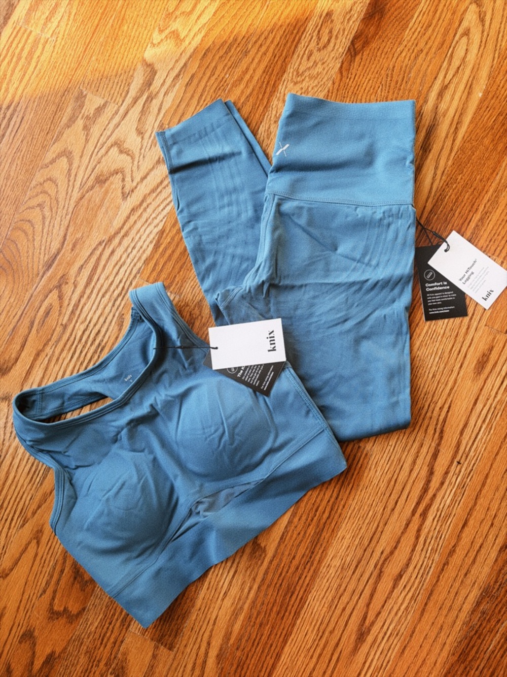 knix Seamless High-Waist Leggings and Matching Sports Bra - Blue